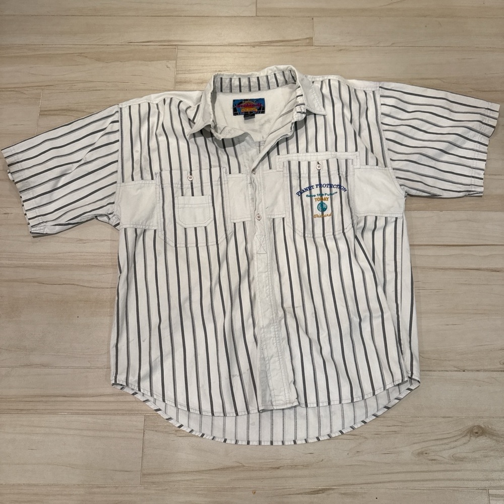 PLANET PROTECTION 🌎 VINTAGE 90s GRAPHIC CAMP/WORK SHIRT — MEN’S LARGE — COTTON